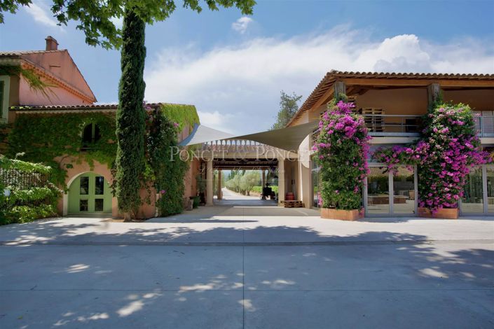 Image No.5-8 Bed House for sale