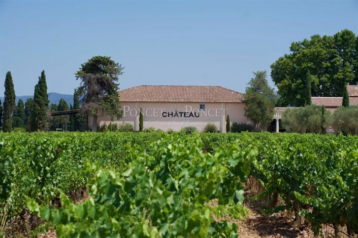 Image No.7-8 Bed House for sale