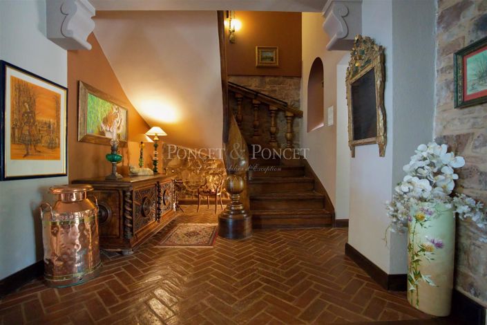 Image No.17-12 Bed House for sale