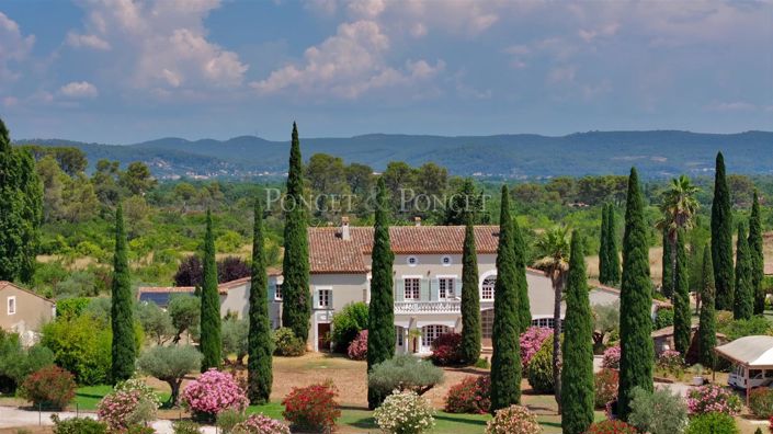 Image No.2-Maison de 12 chambres à vendre à Brignoles