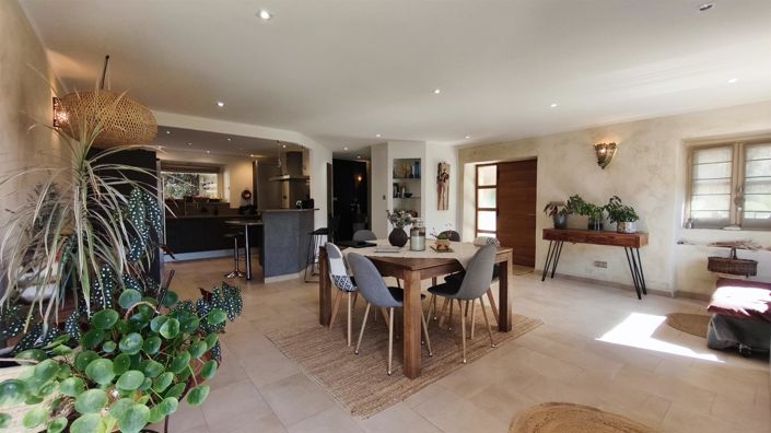 Image No.14-3 Bed House for sale