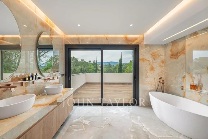 Image No.23-4 Bed House for sale