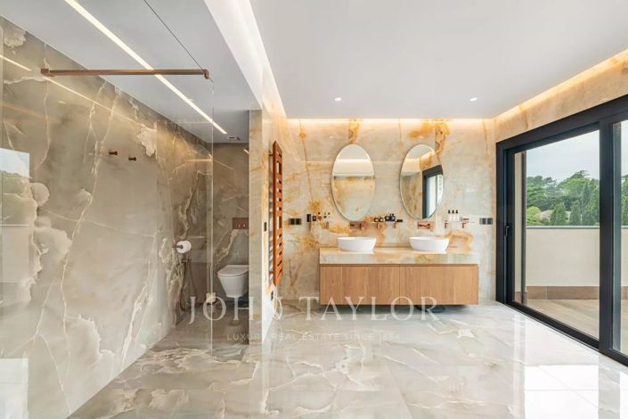 Image No.25-Maison de 4 chambres à vendre à Valbonne