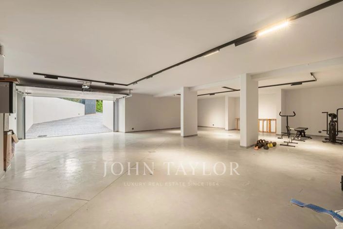 Image No.28-4 Bed House for sale