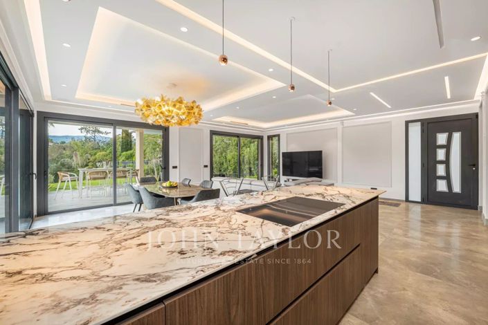 Image No.7-Maison de 4 chambres à vendre à Valbonne