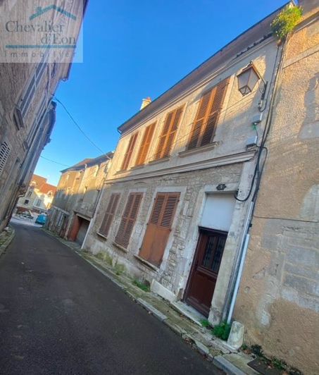 Image No.1-Maison de 7 chambres à vendre à Yonne