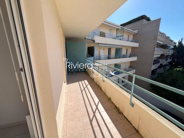 Image No.2-Appartement de 1 chambre à vendre à Cavalaire-sur-Mer