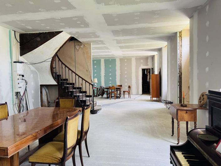 Image No.22-4 Bed House for sale