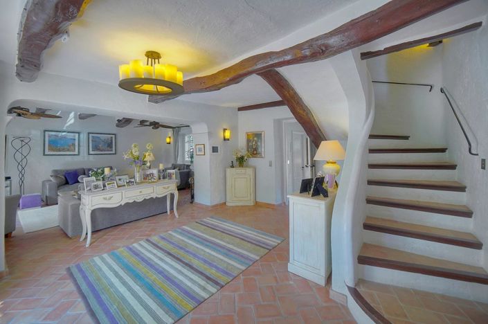 Image No.16-6 Bed House for sale