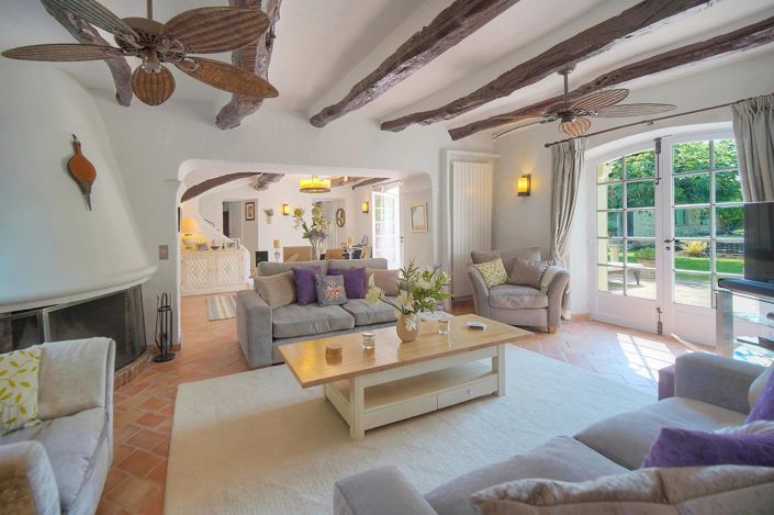 Image No.19-6 Bed House for sale