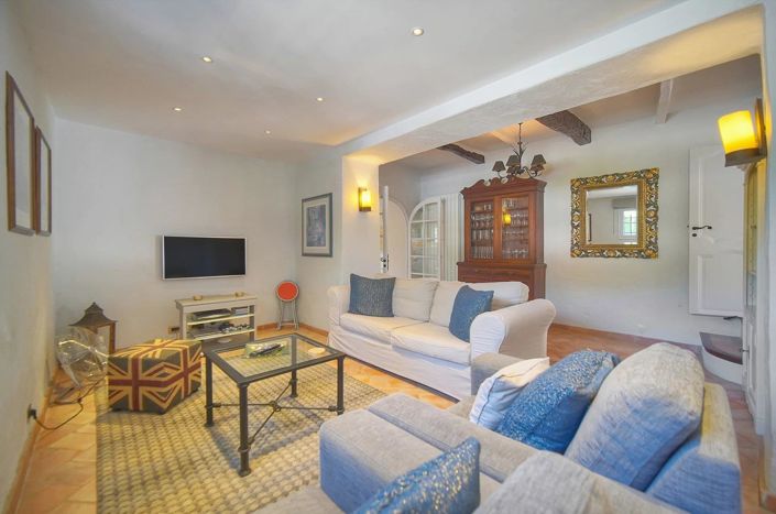 Image No.22-6 Bed House for sale