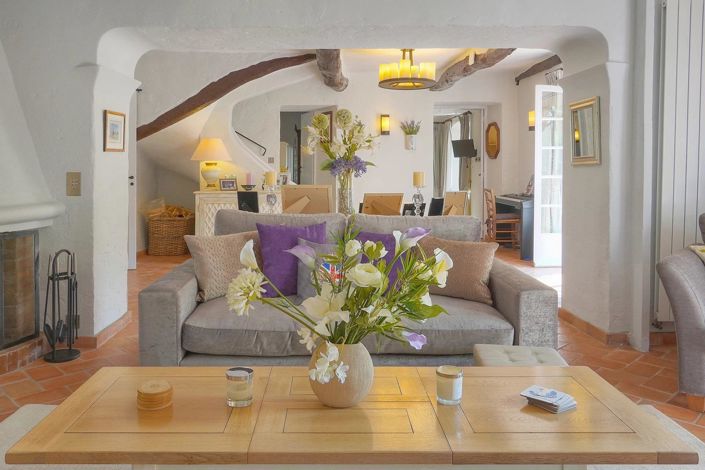 Image No.27-6 Bed House for sale