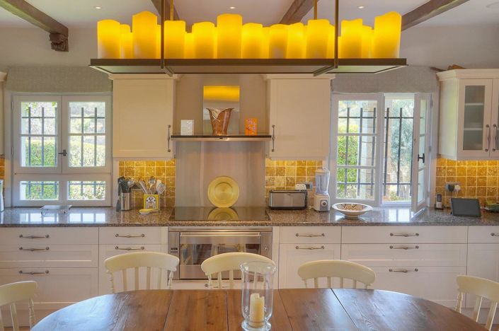 Image No.28-6 Bed House for sale