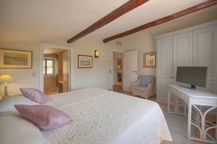 Image No.37-6 Bed House for sale