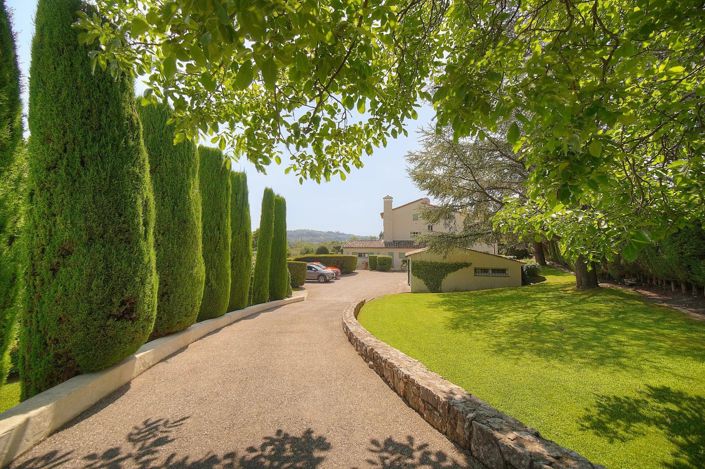 Image No.9-6 Bed House for sale