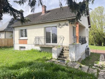 1 - Chécy, House