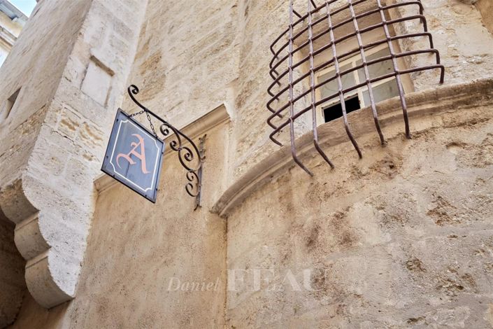 Image No.1-7 Bed House for sale