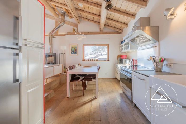 Image No.15-6 Bed House for sale