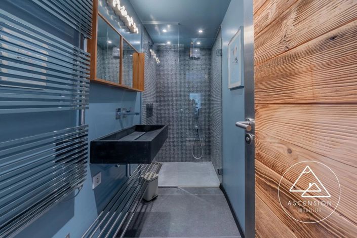 Image No.23-6 Bed House for sale