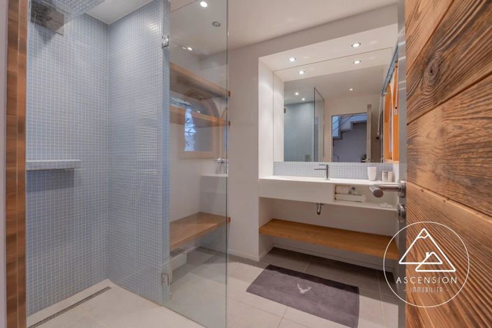 Image No.27-6 Bed House for sale