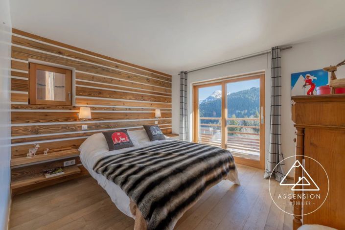 Image No.4-6 Bed House for sale