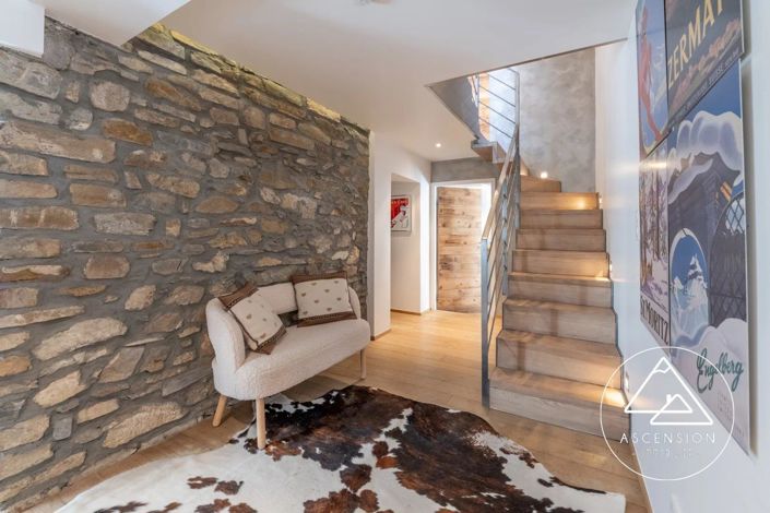 Image No.40-6 Bed House for sale