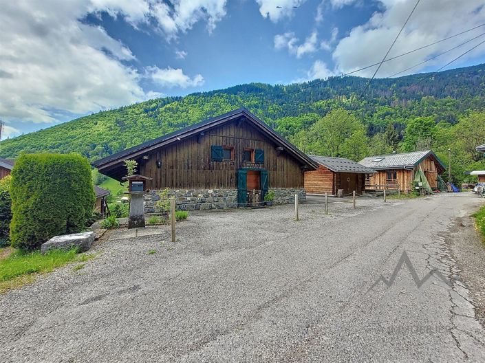 Image No.1-3 Bed House for sale
