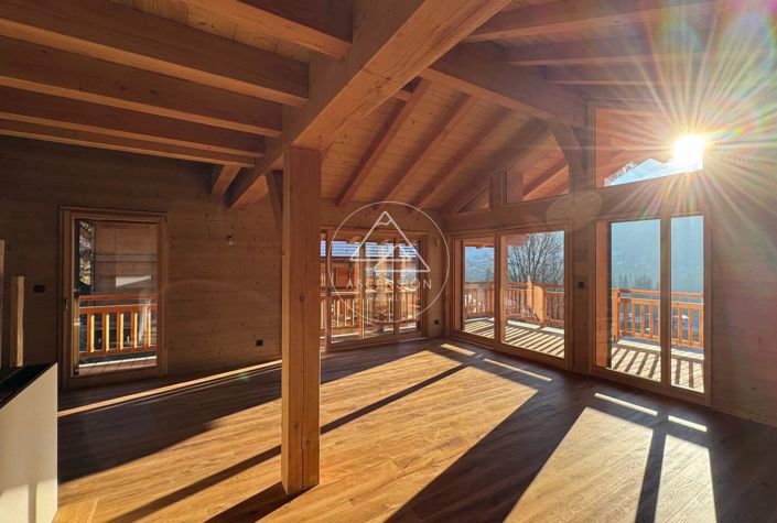 Image No.20-5 Bed House for sale