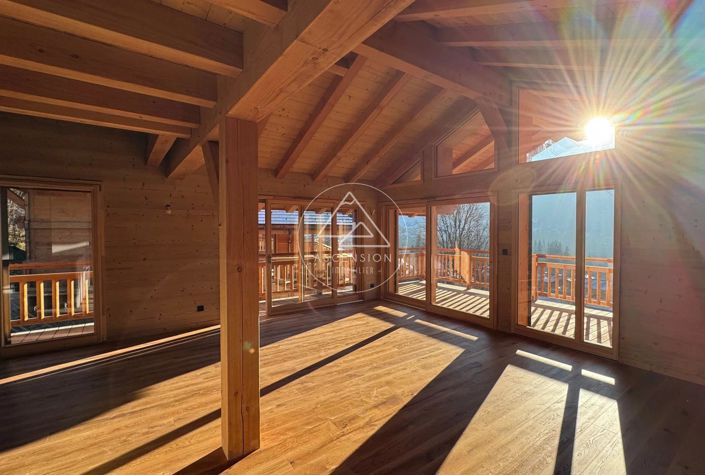 Image No.9-5 Bed House for sale