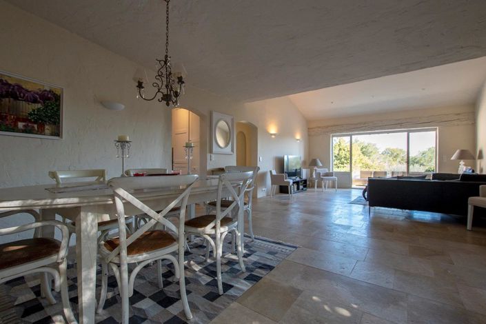 Image No.10-4 Bed House for sale