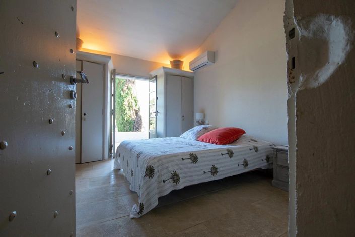 Image No.13-4 Bed House for sale