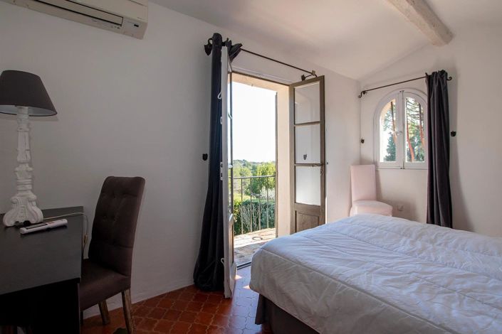 Image No.21-4 Bed House for sale