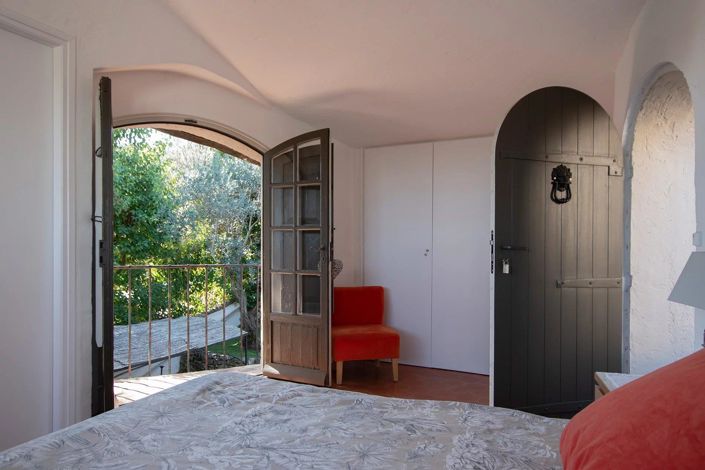 Image No.30-4 Bed House for sale