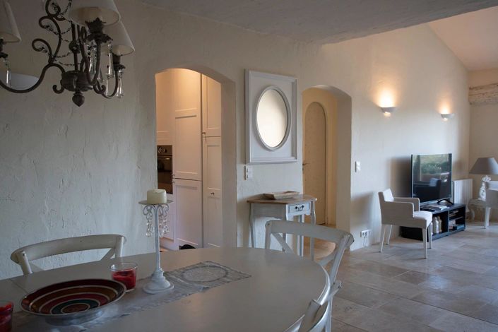 Image No.8-4 Bed House for sale