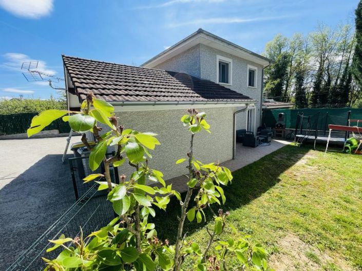 Image No.1-House for sale