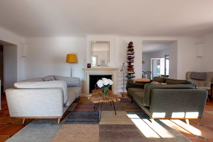 Image No.10-5 Bed House for sale