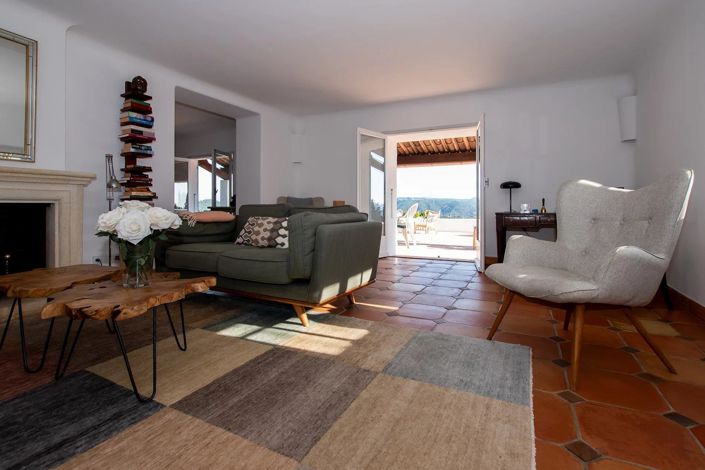 Image No.11-5 Bed House for sale