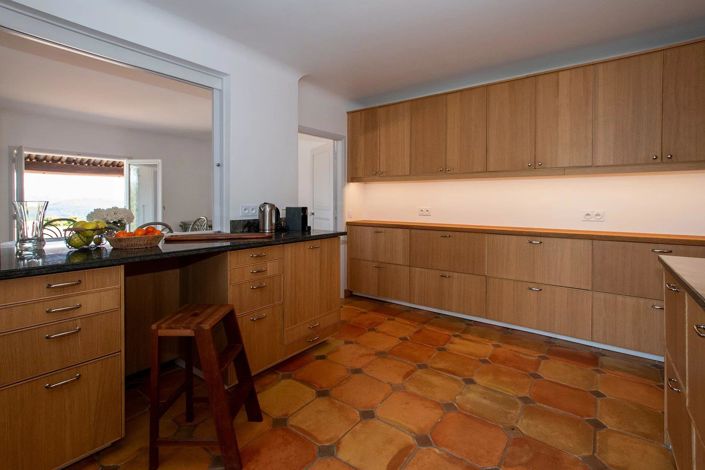 Image No.14-5 Bed House for sale