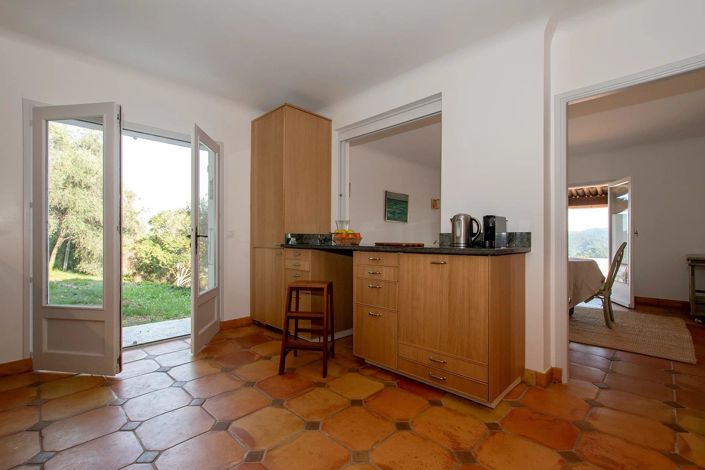 Image No.15-5 Bed House for sale