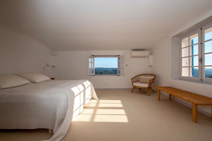 Image No.17-5 Bed House for sale