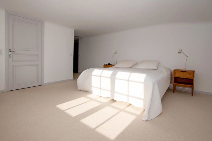 Image No.18-5 Bed House for sale