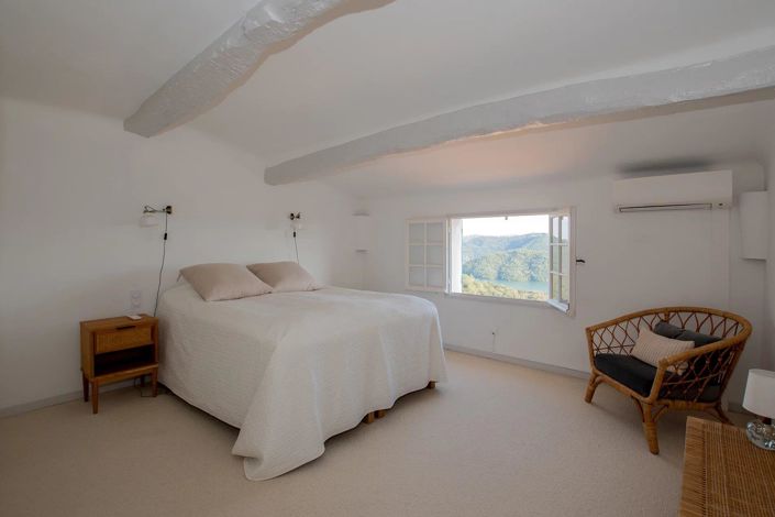 Image No.21-5 Bed House for sale