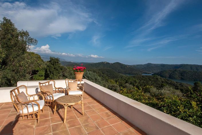 Image No.36-5 Bed House for sale