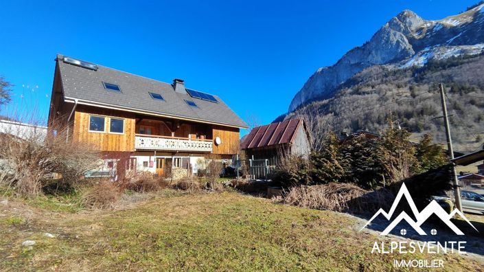 Image No.1-6 Bed House for sale