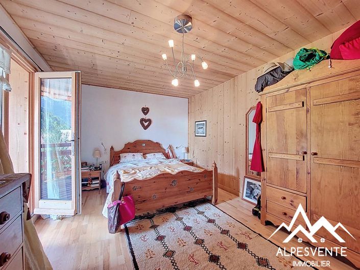 Image No.10-6 Bed House for sale