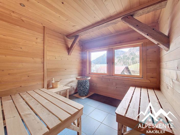 Image No.12-6 Bed House for sale