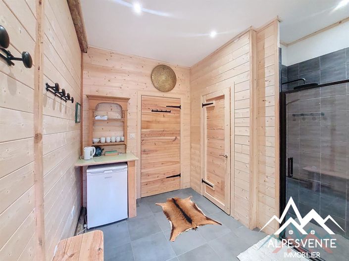 Image No.13-6 Bed House for sale