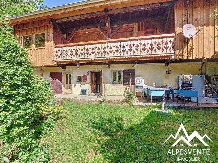 Image No.2-6 Bed House for sale