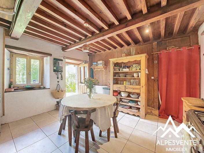 Image No.5-6 Bed House for sale