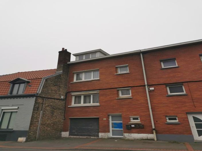 Image No.1-4 Bed House for sale